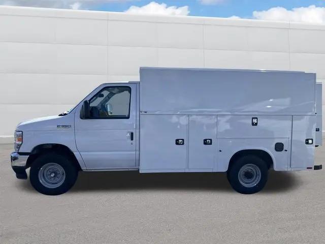 2026 Ford E-350 Cutaway E-Series Cutaway