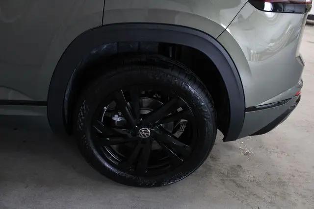 2026 Volkswagen Atlas Cross Sport SEL R-Line Black