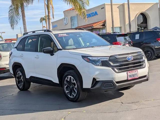2025 Subaru Forester Base