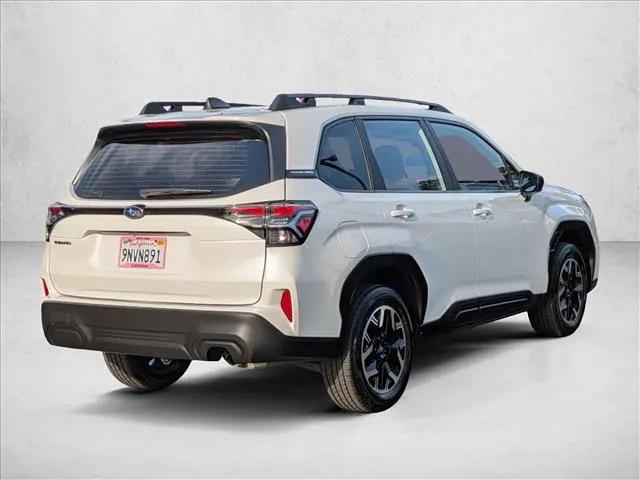 2025 Subaru Forester Base