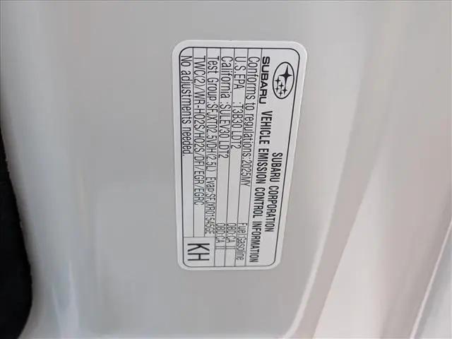 2025 Subaru Forester Base