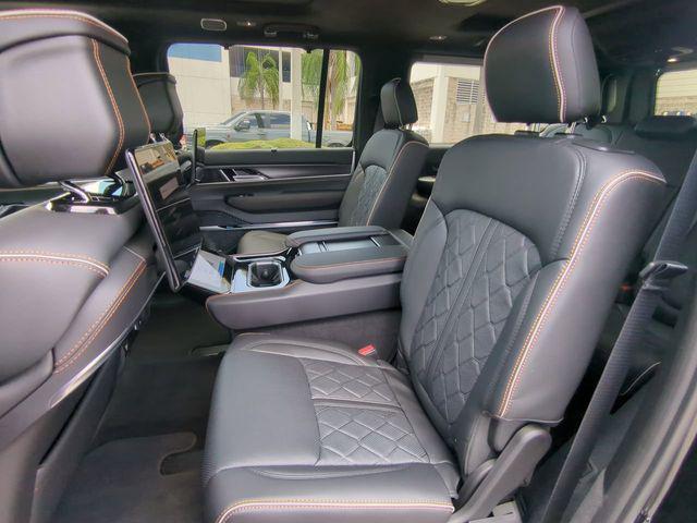 2026 Jeep Grand Wagoneer Summit Reserve 4x4