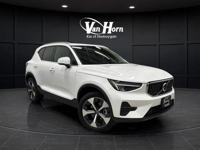 2025 Volvo XC40 B5 Core Bright Theme for sale in Sheboygan, WI