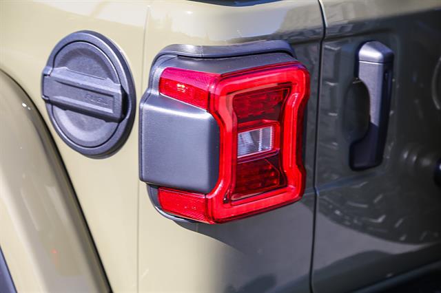 2026 Jeep Wrangler 4-Door Recon 4x4
