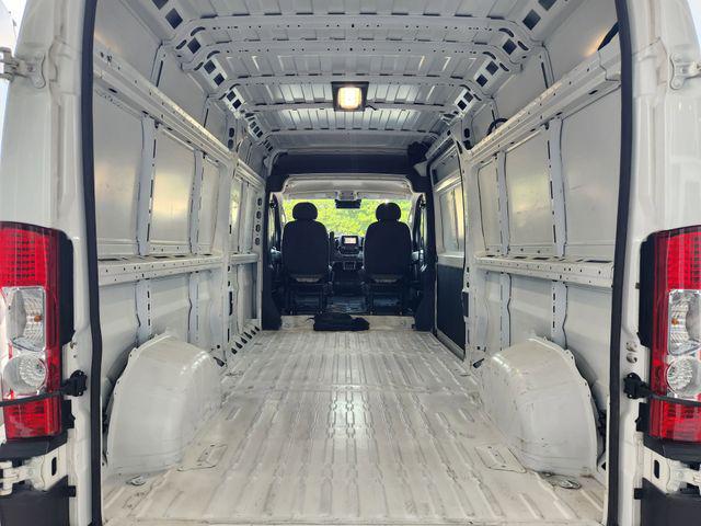 2025 Ram ProMaster 2500 Cargo Van Tradesman High Roof 159" WB w/Pass Seat