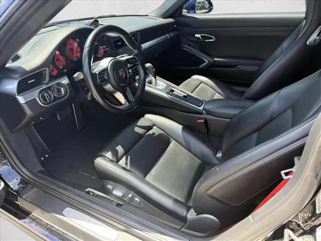 2017 Porsche 911 Carrera 4S