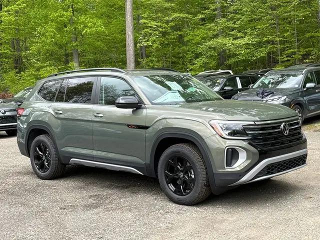 2026 Volkswagen Atlas Peak Edition