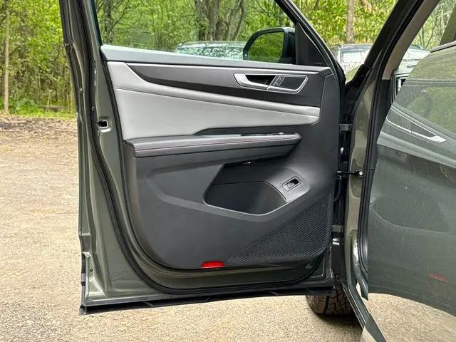 2026 Volkswagen Atlas Peak Edition
