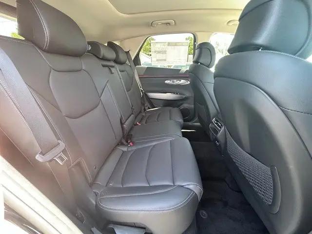 2026 Genesis GV70 2.5T Select