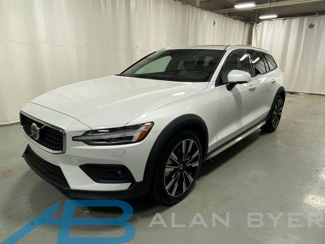 2025 Volvo V60 Cross Country Ultra, B5 AWD Gas (mild hybrid) for sale in Syracuse, NY