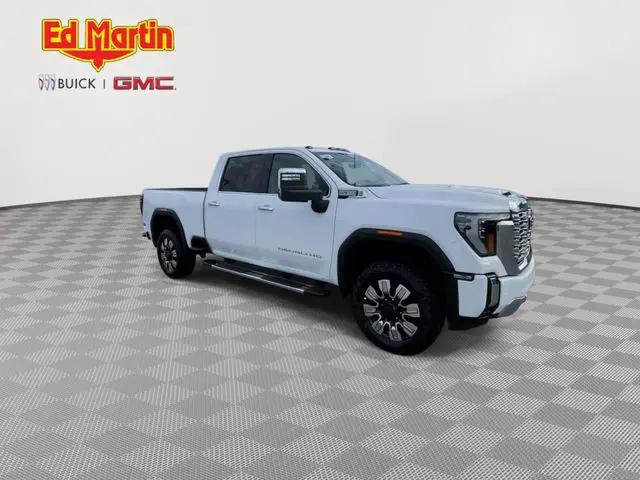2024 GMC Sierra 2500HD 4WD Crew Cab Standard Bed Denali