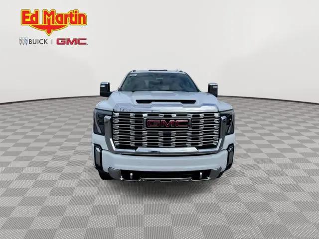 2024 GMC Sierra 2500HD 4WD Crew Cab Standard Bed Denali