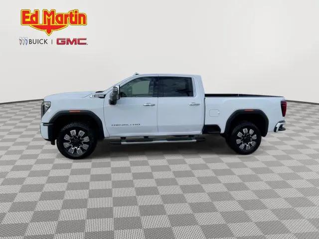 2024 GMC Sierra 2500HD 4WD Crew Cab Standard Bed Denali