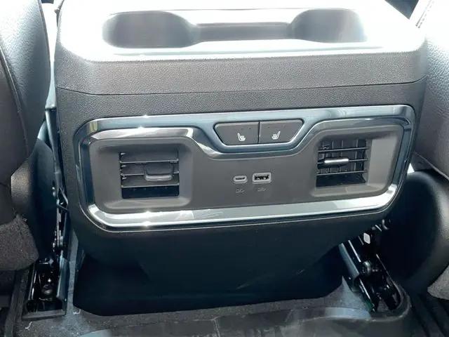 2024 GMC Sierra 2500HD 4WD Crew Cab Standard Bed Denali