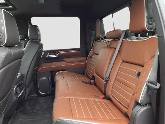 2026 GMC Sierra 2500HD Crew Cab, Standard Bed, Denali Ultimate, 4WD