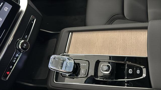2026 Volvo XC90 Plug-In Hybrid Plus, T8 AWD, Electric/Gasoline, Bright, 7 Seats