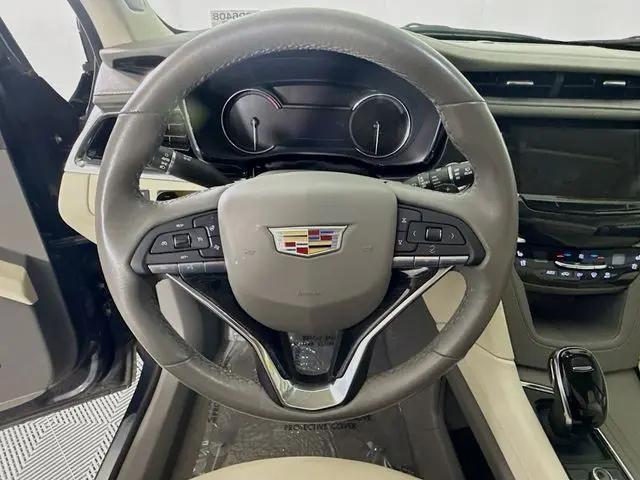 2023 Cadillac XT6 FWD Premium Luxury