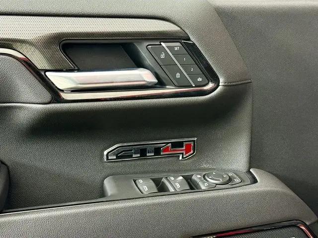 2026 GMC Sierra 1500 Crew Cab, Standard Bed, AT4, 4WD