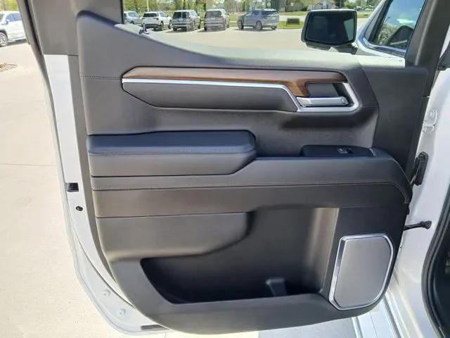 2025 Chevrolet Silverado 1500 4WD Crew Cab Short Bed High Country
