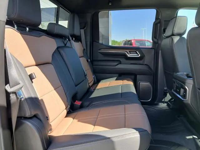 2025 Chevrolet Silverado 1500 4WD Crew Cab Short Bed High Country