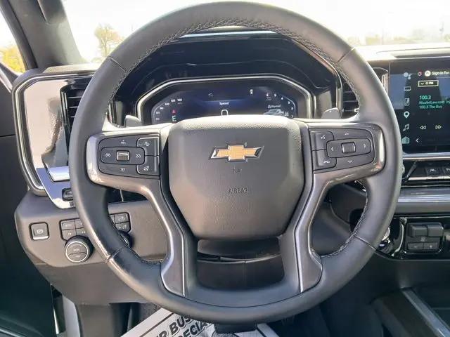 2025 Chevrolet Silverado 1500 4WD Crew Cab Short Bed High Country