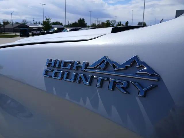 2025 Chevrolet Silverado 1500 4WD Crew Cab Short Bed High Country