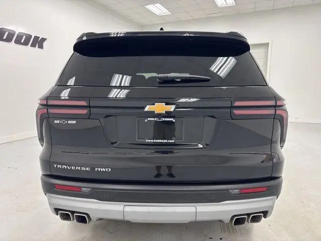 2026 Chevrolet Traverse AWD LT