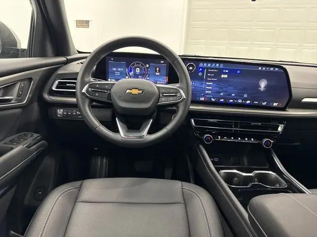 2026 Chevrolet Traverse AWD LT
