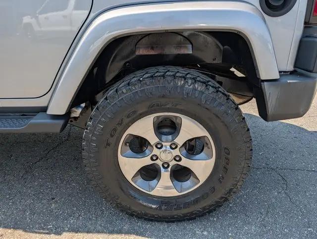 2017 Jeep Wrangler Unlimited Sahara 4x4