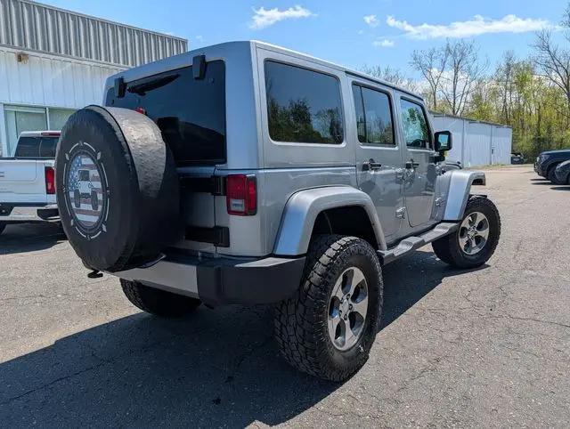 2017 Jeep Wrangler Unlimited Sahara 4x4