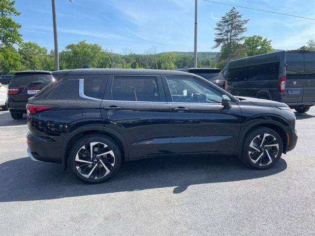 2022 Mitsubishi Outlander Unknown