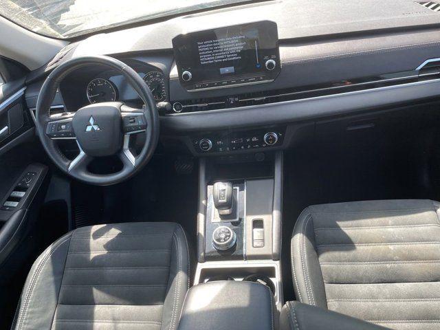 2022 Mitsubishi Outlander Unknown