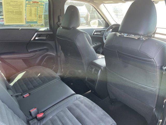 2022 Mitsubishi Outlander Unknown