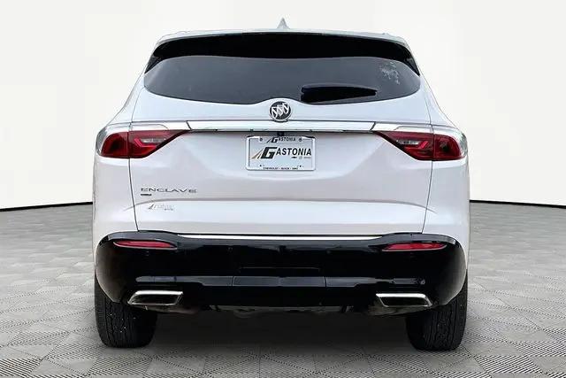 2023 Buick Enclave Essence AWD