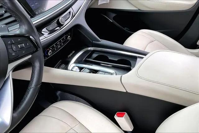 2023 Buick Enclave Essence AWD