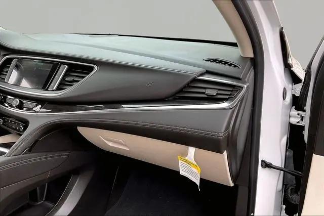 2023 Buick Enclave Essence AWD