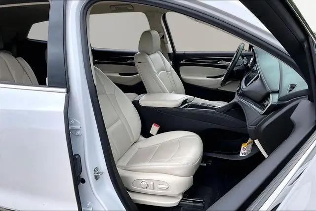 2023 Buick Enclave Essence AWD