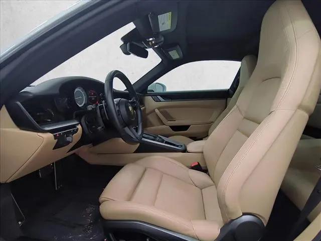 2022 Porsche 911 Carrera