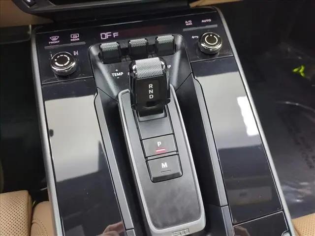 2022 Porsche 911 Carrera