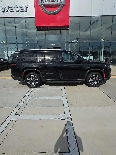 2022 Jeep Wagoneer Series III 4x2