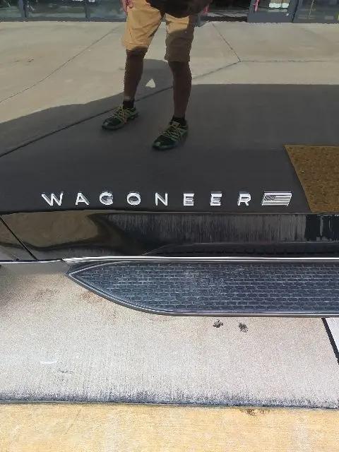 2022 Jeep Wagoneer Series III 4x2