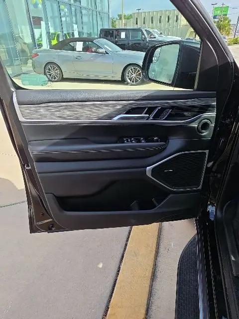 2022 Jeep Wagoneer Series III 4x2