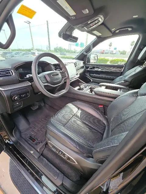 2022 Jeep Wagoneer Series III 4x2