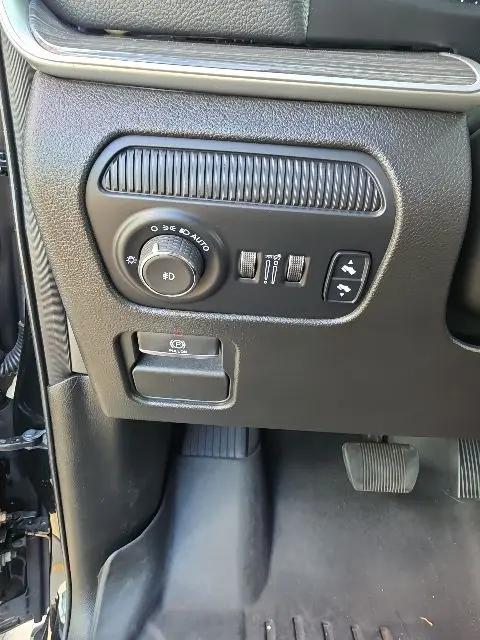 2022 Jeep Wagoneer Series III 4x2