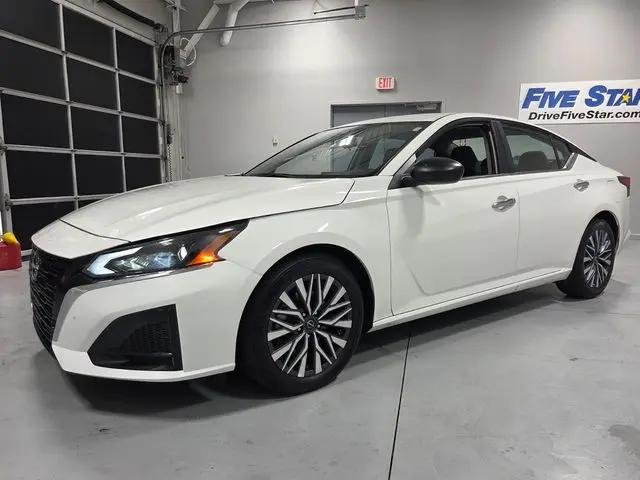 2025 Nissan Altima SV FWD