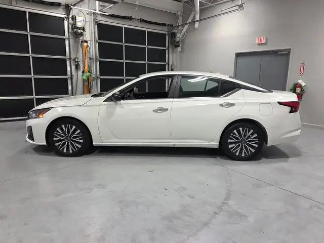2025 Nissan Altima SV FWD