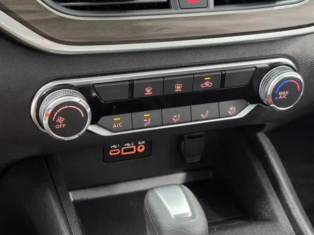 2025 Nissan Altima SV FWD