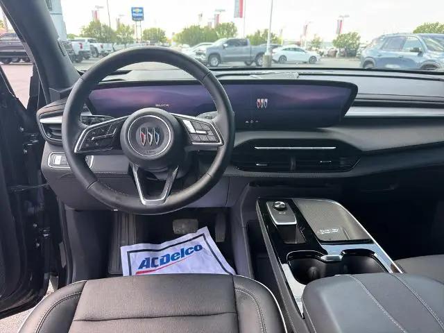 2025 Buick Enclave Preferred FWD