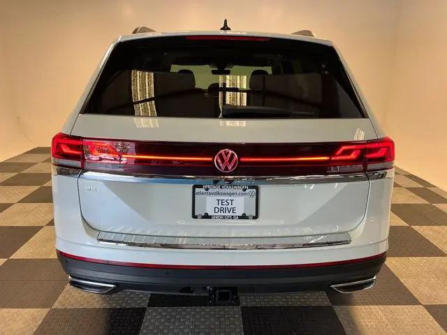 2026 Volkswagen Atlas SE with Technology