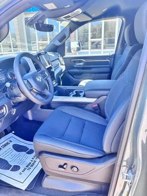 2026 Ram 1500 Big Horn Crew Cab 4x4 6'4" Box